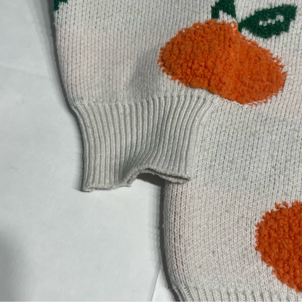Oranges motif women’s Sweater. Size Small. Preowned. - Picture 3 of 7